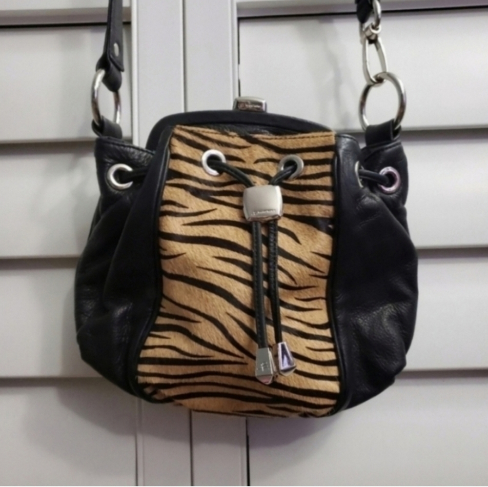 B. Makowsky Tiger print cow hide leather drawstring crossbody - Picture 2 of 15
